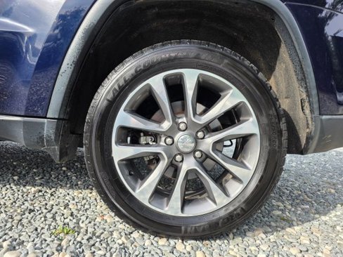 Used 2018 Jeep Grand Cherokee Limited w/ Luxury Group II image 9