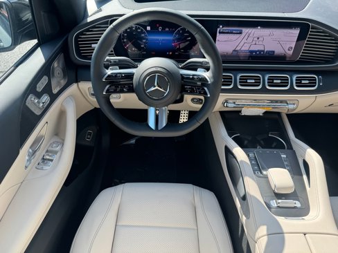 New 2026 Mercedes-Benz GLS 450 4MATIC image 7