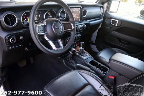 Used 2023 Jeep Wrangler Unlimited Sahara image 13