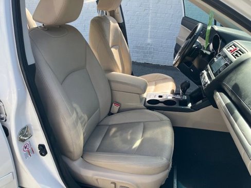 Used 2017 Subaru Legacy 2.5i Limited image 11