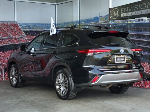 Used 2022 Toyota Highlander Platinum image 6