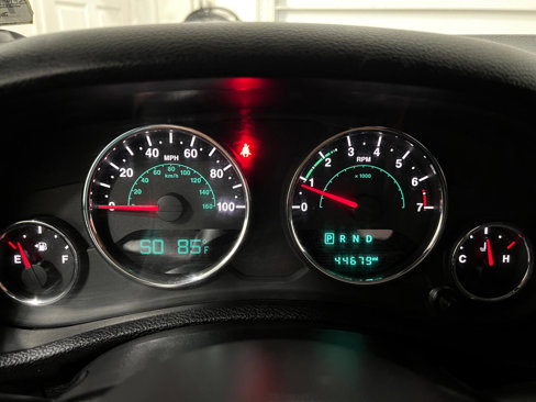 Used 2015 Jeep Wrangler Sport w/ Connectivity Group image 23