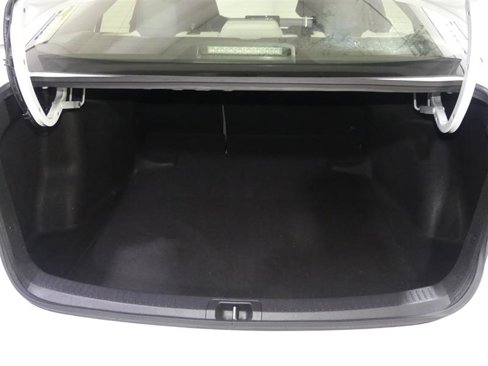 Used 2022 Toyota Corolla LE image 9