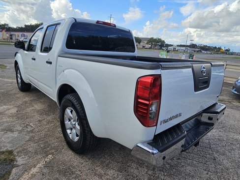 Used 2012 Nissan Frontier SV image 10
