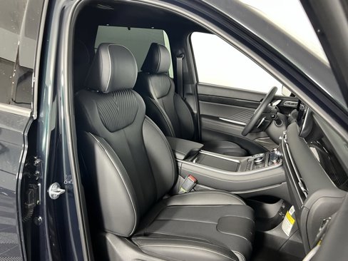 Used 2025 Hyundai Palisade Calligraphy image 35