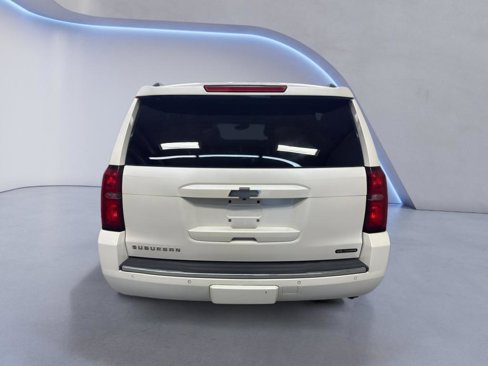 Used 2016 Chevrolet Suburban LTZ image 6