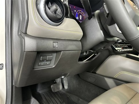New 2026 Chevrolet Colorado ZR2 w/ Technology Package image 18
