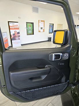 Used 2022 Jeep Gladiator Sport image 14