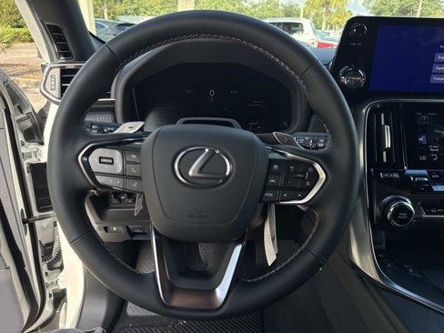 New 2025 Lexus LX 700h Overtrail image 29