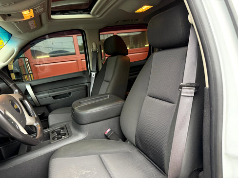 Used 2014 Chevrolet Silverado 2500 LT image 11