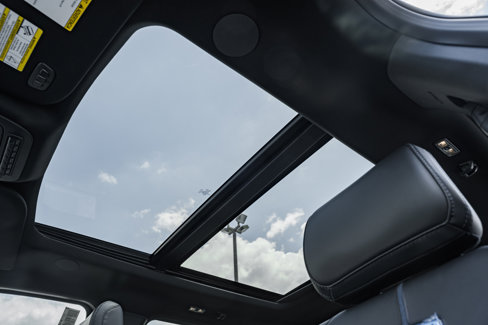 New 2025 Ford F350 Platinum w/ Tremor Off-Road Package image 43