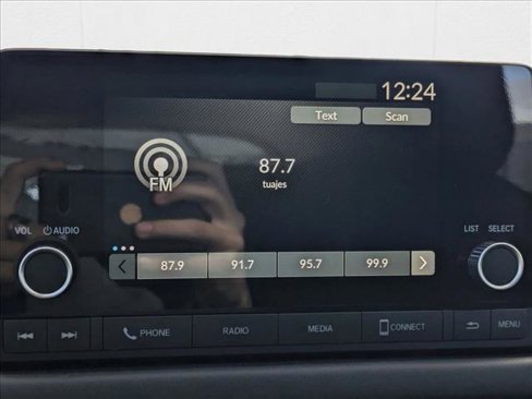 New 2025 Honda HR-V LX image 13
