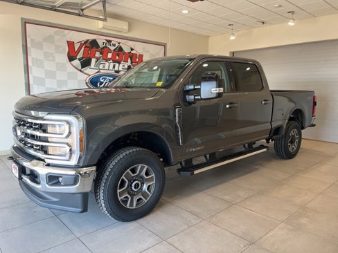 New 2026 Ford F350 4x4 Crew Cab Super Duty image 1