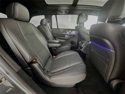New 2026 Mercedes-Benz GLS 580 4MATIC image 29
