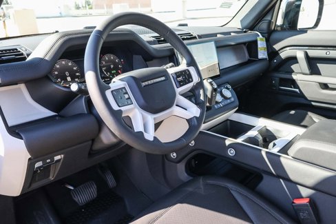 New 2025 Land Rover Defender 110 S image 18