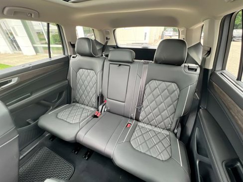 New 2025 Volkswagen Atlas SEL Premium R-Line image 22