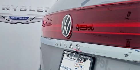 Used 2025 Volkswagen Atlas SE image 12