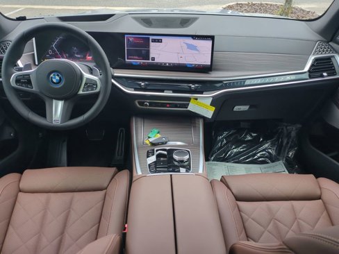New 2026 BMW X5 xDrive50e w/ M Sport Package image 14