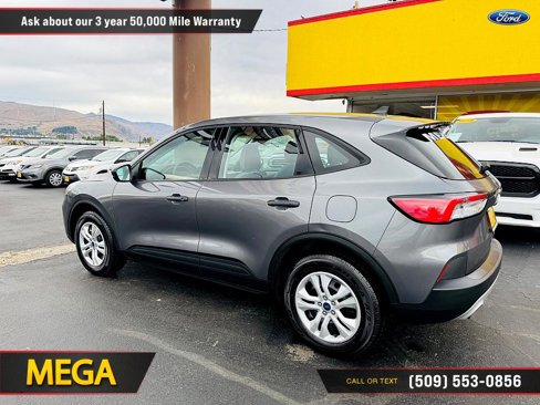 Used 2022 Ford Escape S image 14