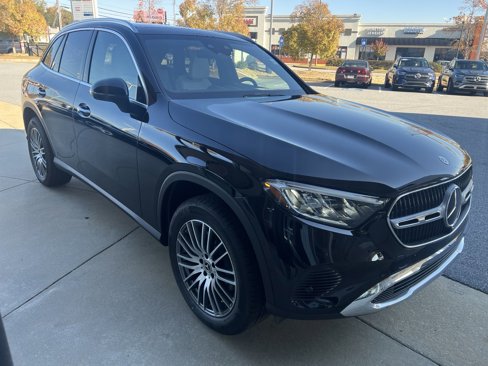 Certified 2025 Mercedes-Benz GLC 300 image 7