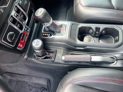 Used 2021 Jeep Wrangler Unlimited Rubicon image 24