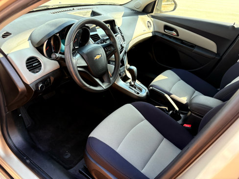 Used 2014 Chevrolet Cruze LS image 45
