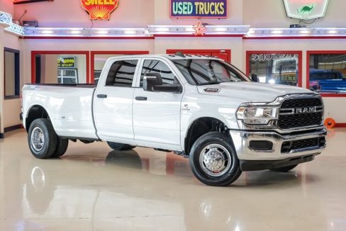 Used 2024 RAM 3500 Tradesman w/ Chrome Appearance Group image 1