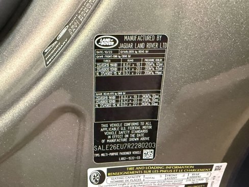 Used 2024 Land Rover Defender 90 X-Dynamic SE image 52
