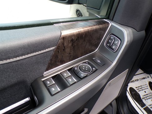 Used 2024 Ford F350 Lariat image 26