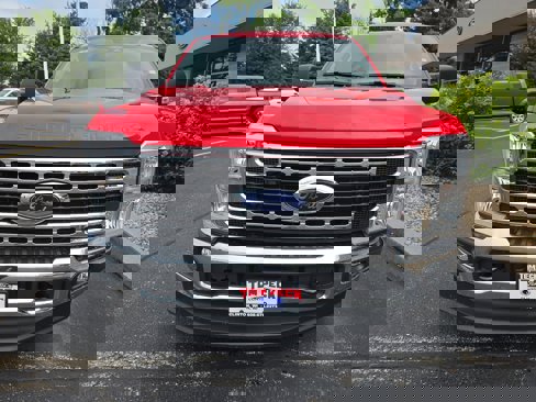 New 2025 Ford F350 XLT image 5