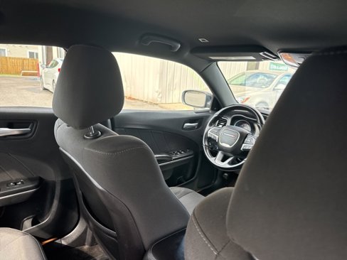 Used 2018 Dodge Charger R/T image 32
