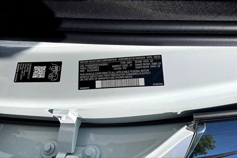 New 2026 Volvo XC90 B6 Plus w/ Protection Package Premier image 12