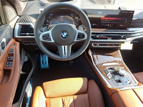 New 2026 BMW X7 M60i w/ Executive Package image 10