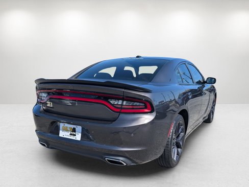 Used 2021 Dodge Charger SXT w/ Blacktop Package image 5