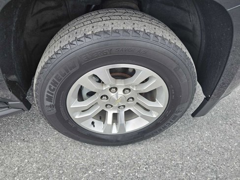 Used 2017 Chevrolet Tahoe LT image 8