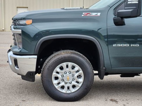 New 2025 Chevrolet Silverado 2500 LT image 5