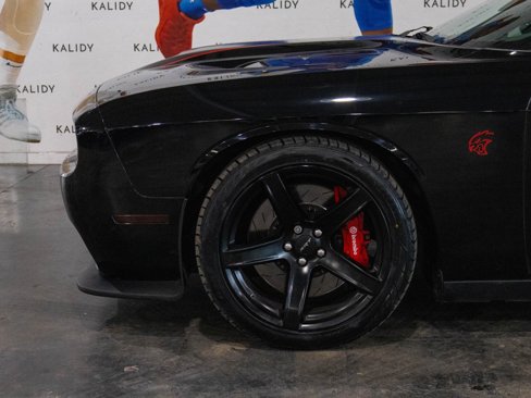 Used 2018 Dodge Challenger SRT Hellcat image 16