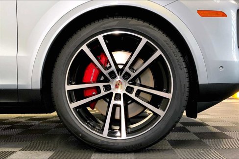 New 2026 Porsche Cayenne image 11