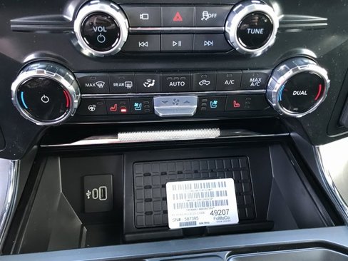 New 2025 Ford F150 Lariat w/ Equipment Group 502A High image 13