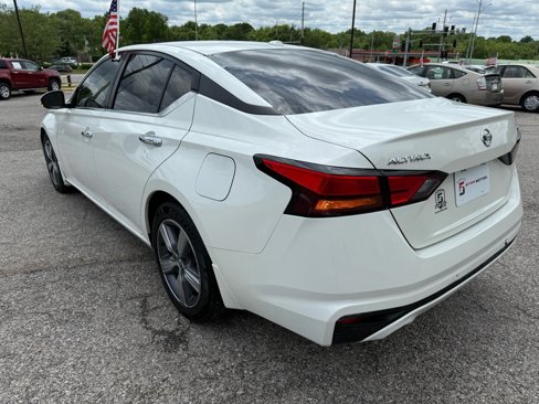 Used 2021 Nissan Altima 2.5 SV image 6