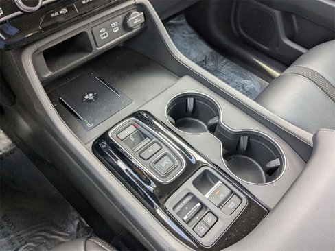 Used 2025 Honda Pilot EX-L image 19