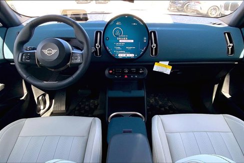 New 2025 MINI Cooper Countryman SE w/ Comfort Package Max image 4
