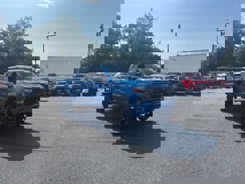 Used 2022 Chevrolet Silverado 1500 Custom image 4