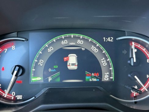 Certified 2025 Toyota RAV4 LE image 25