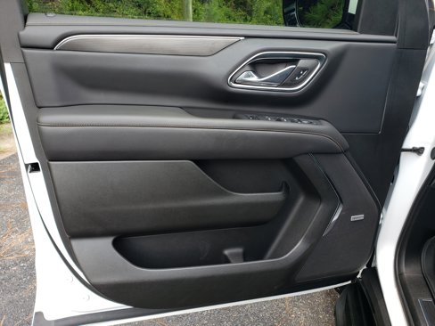 Used 2024 GMC Yukon AT4 image 10