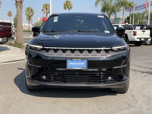 New 2025 Jeep Wagoneer Limited image 8