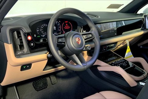 New 2026 Porsche Cayenne image 4