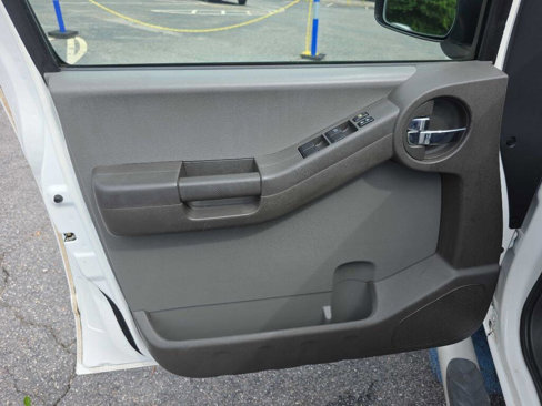 Used 2013 Nissan Xterra S w/ Value Package image 11