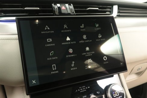 Used 2024 Jaguar F-PACE R-Dynamic S image 54
