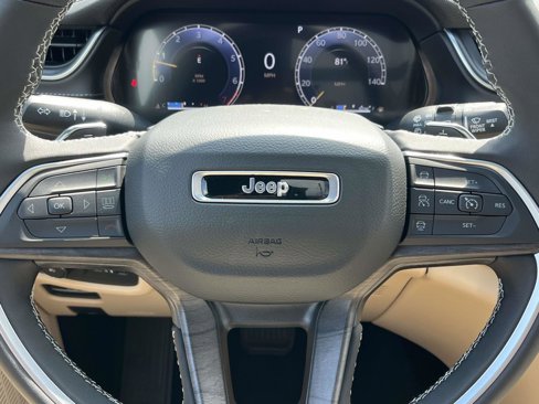 New 2025 Jeep Grand Cherokee L Limited image 20